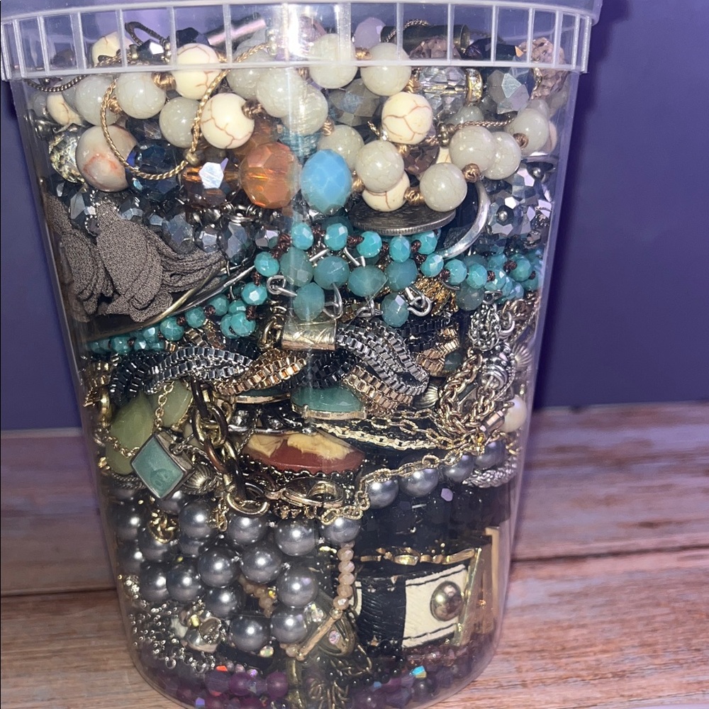 Mystery Jewelry - Picture 4 of 6